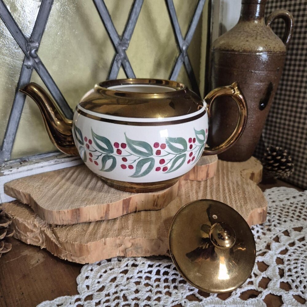 Gather Rings 🍄🧚‍♂️ Vintage WADE 3-Piece Porcelain Tea Set Berry Pattern - Picture 5 of 16